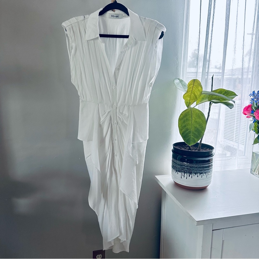 DO+BE White Asymmetrical Sheath collar Dress Plunge Neckline